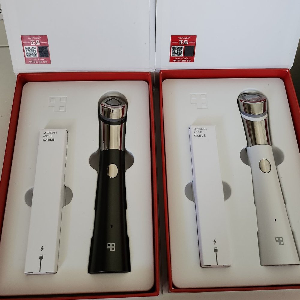 Medicube  Age-R Booster-H Facial Device and Medicube Age-R ATS Air Shot